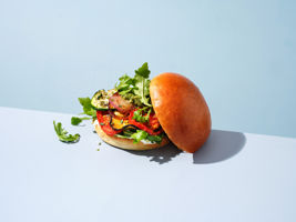 223464_222794_Potato-Bun_Ratatouille-Burger_recept_liggend