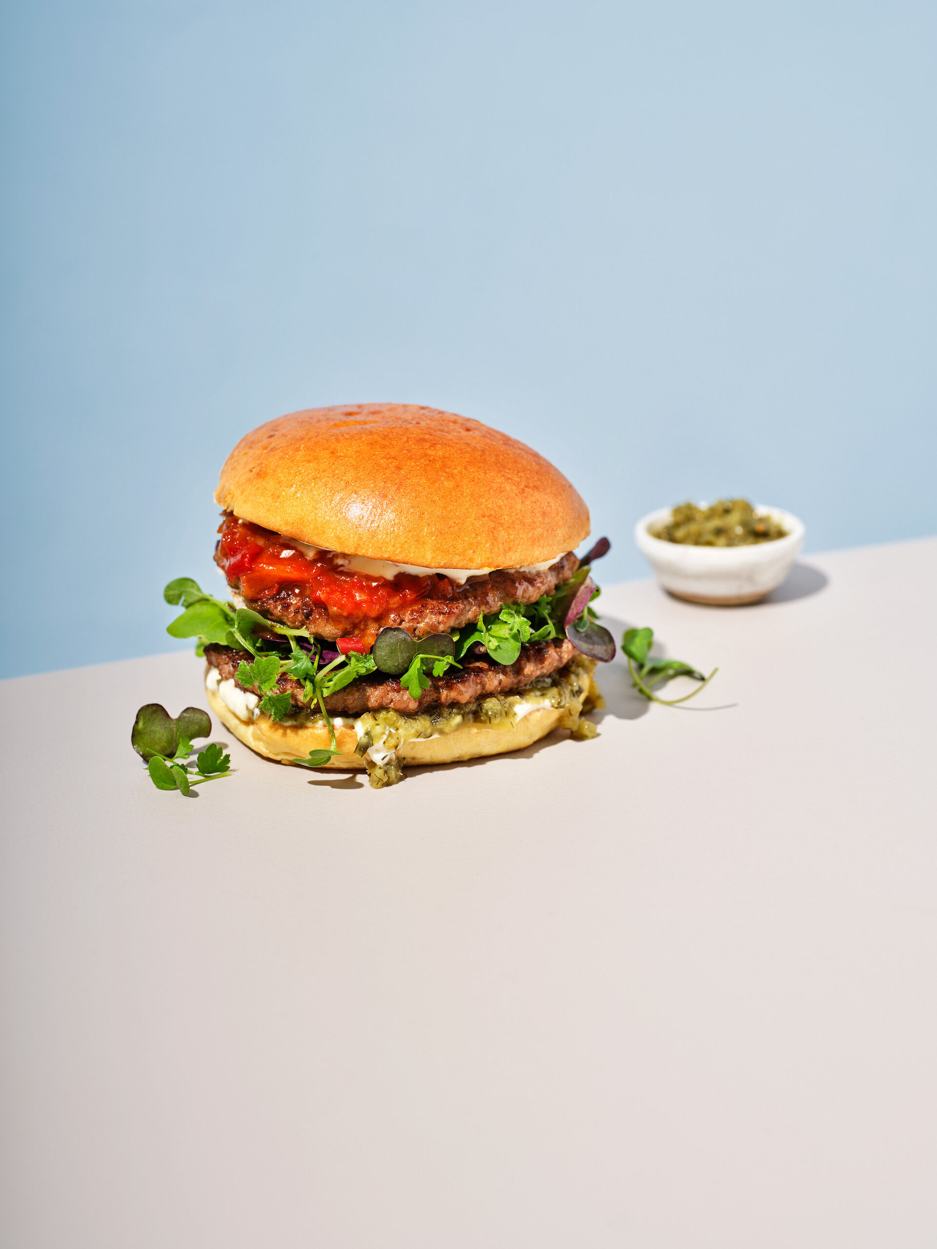 223464_POTATO-HAMBURGER-BUN_RECEPT-JEREMY'S-DOUBLE-STACKED-SMASH-POTATO-BURGER_STAAND_v1