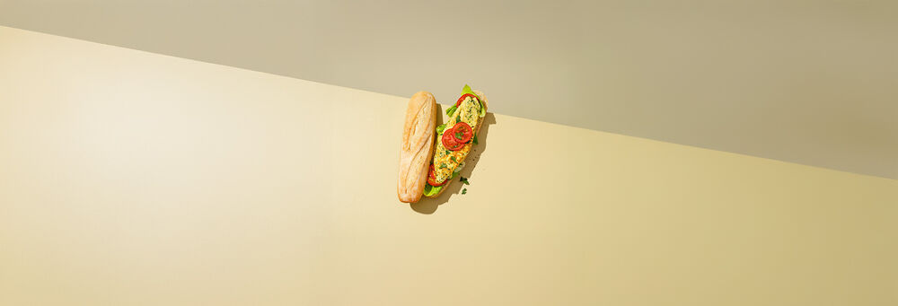 223283_USP Mood_Plus-half-frans-stokbrood-wit-bebloemd_recept-omelet-kaas_LIGGEND_LR